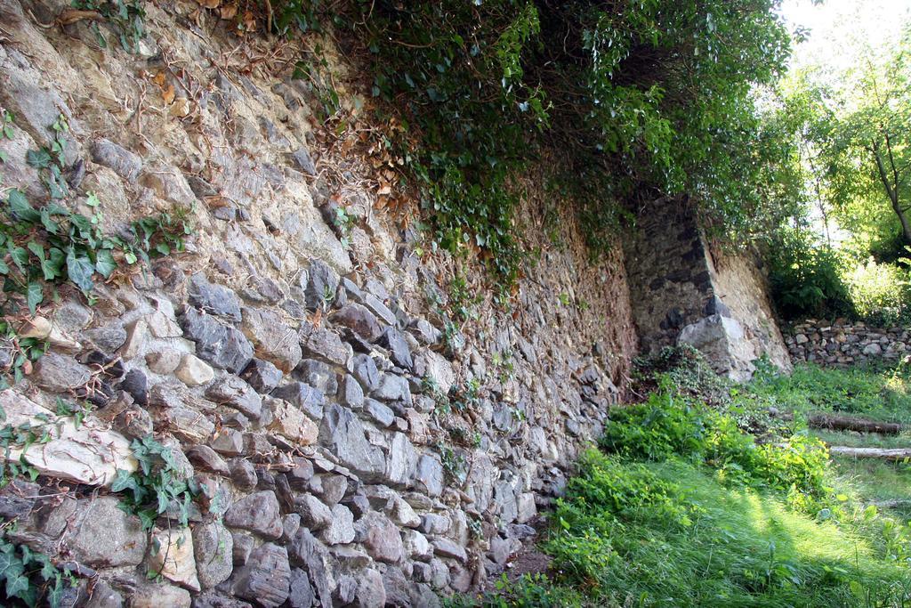 Ostello Del Castello Тірано Екстер'єр фото